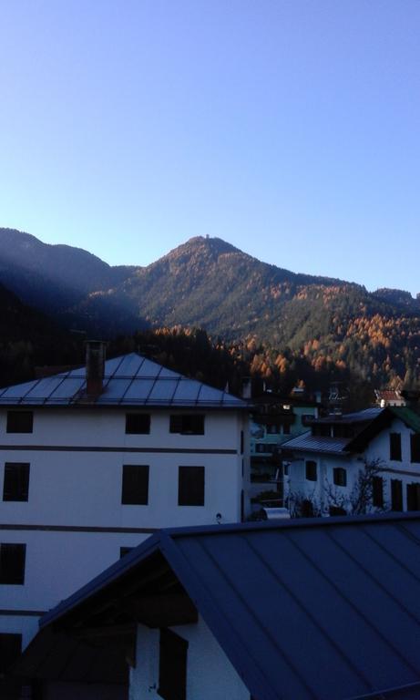 Appartamento Prof. Carlo Pais Auronzo di Cadore Habitación foto